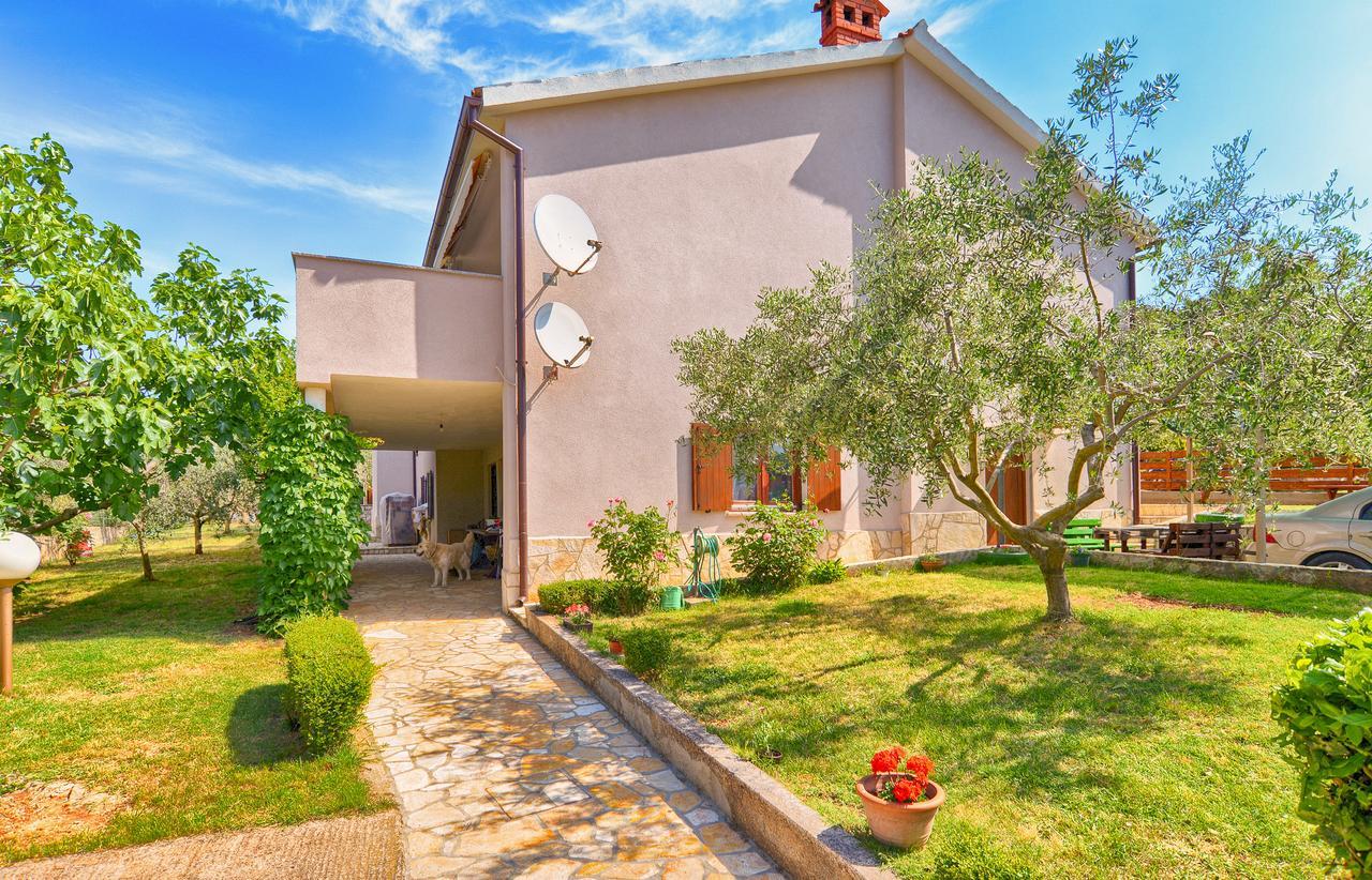 Apartments Chiara 877 Pula Buitenkant foto