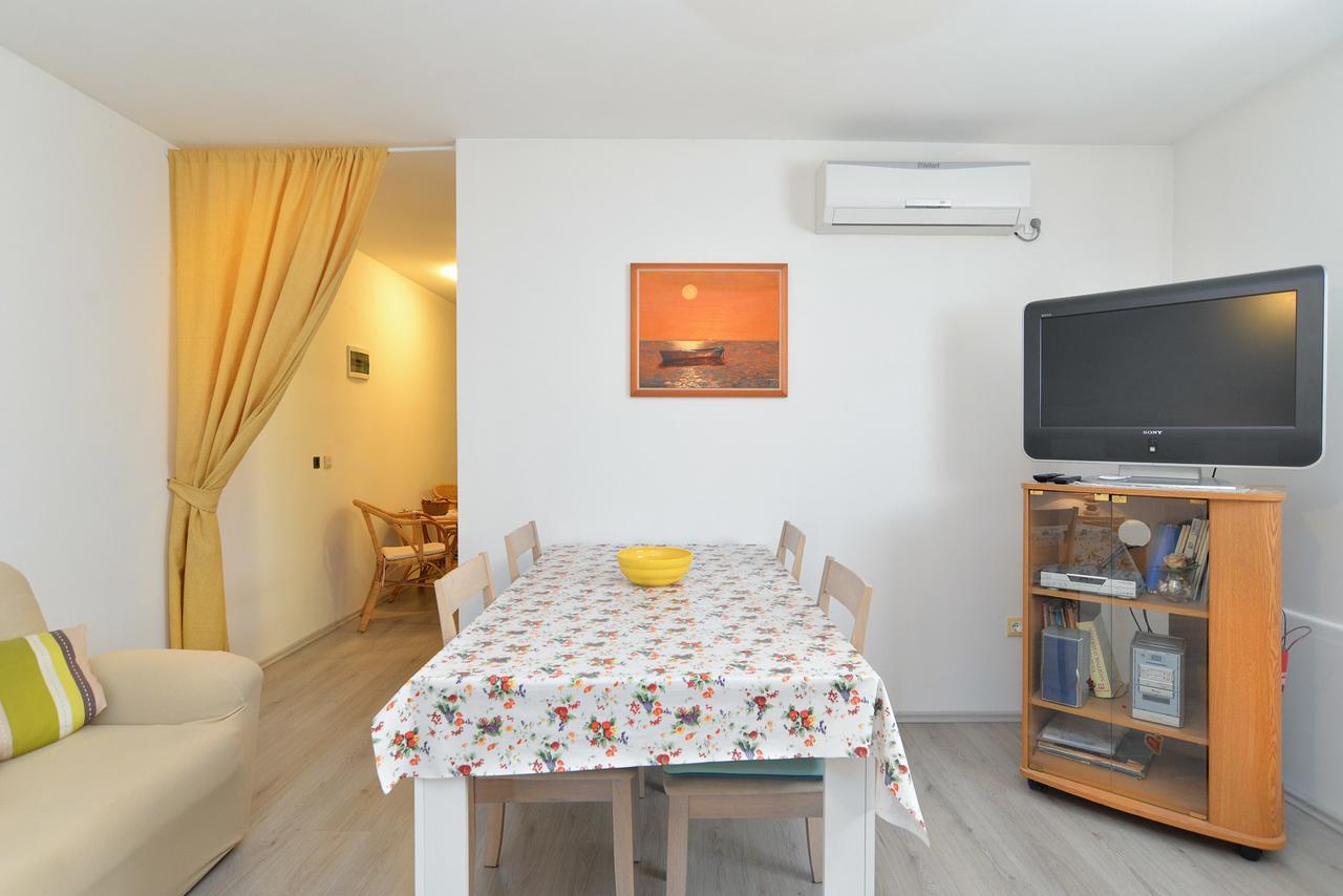 Apartments Chiara 877 Pula Buitenkant foto